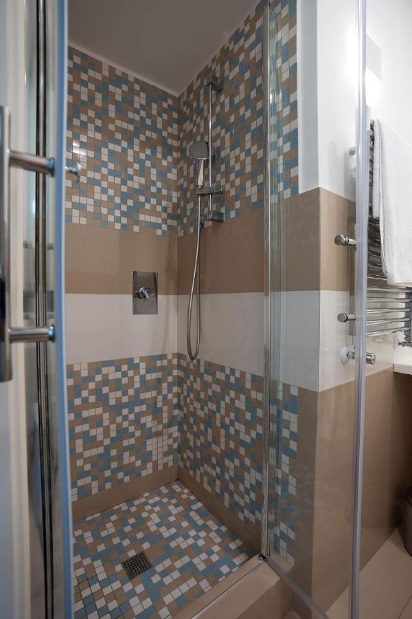 Ad Maiora Boutique Suite 那不勒斯 外观 照片