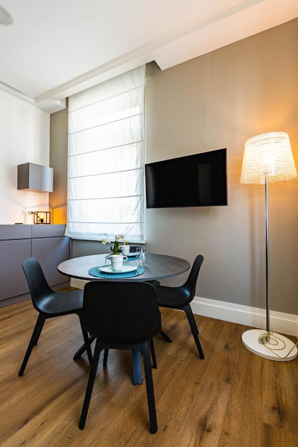 Ad Maiora Boutique Suite 那不勒斯 外观 照片